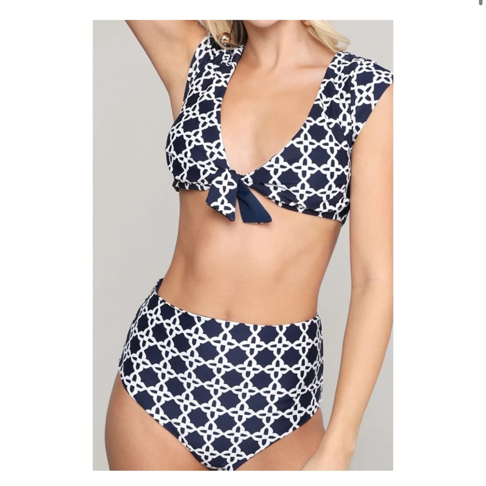 MARINA WEST SWIM - TIE FRONT TOP WITH CAP SHOULDER REMOVABLE BRA PAD NAVY/WHITE